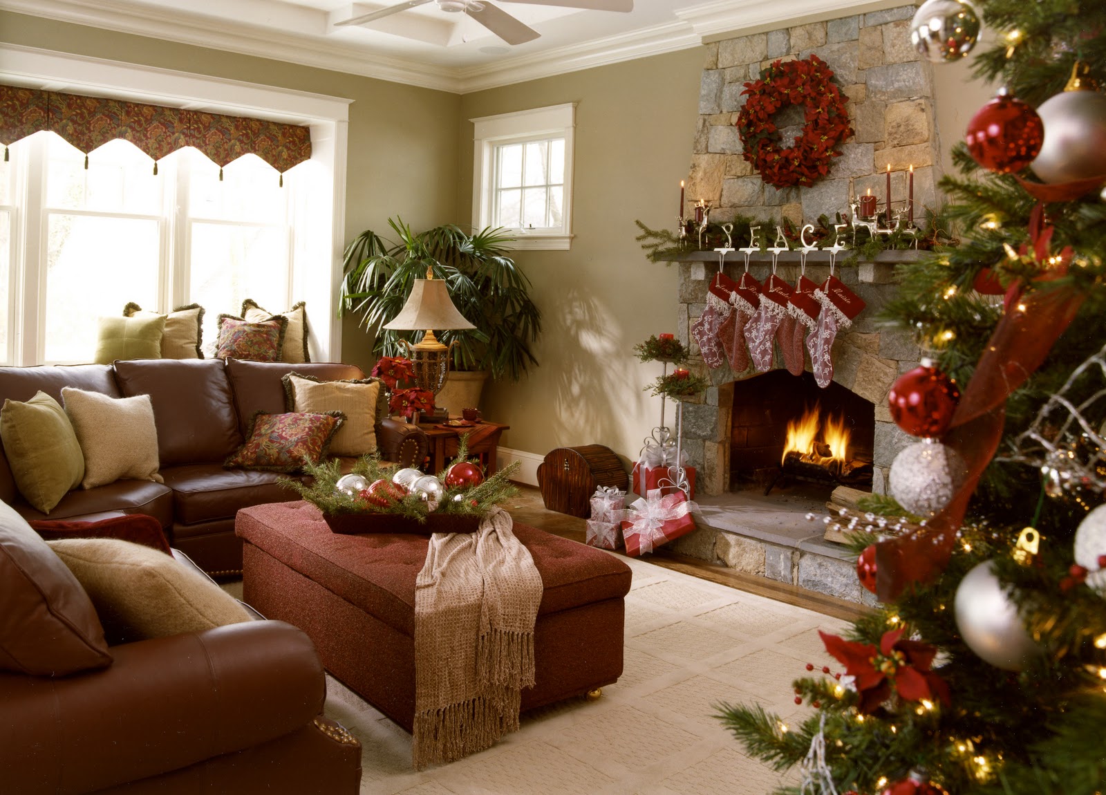 How to Decorate a Ceiling Fan for Christmas Creative Tips to Elevate Your Festive Home Decor