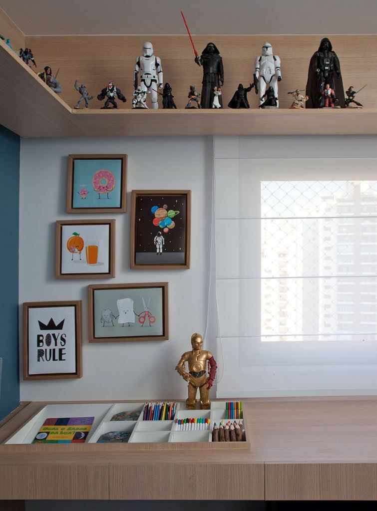 How to Decorate High Ceiling Shelves Transform Your Vertical Space into a Stunning Focal Point