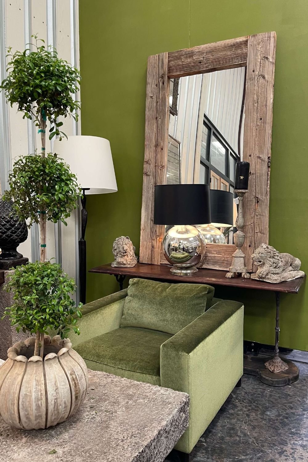 elevate your space how to decorate high ceilings for a bold and beautiful interior 6927259041859.jpg