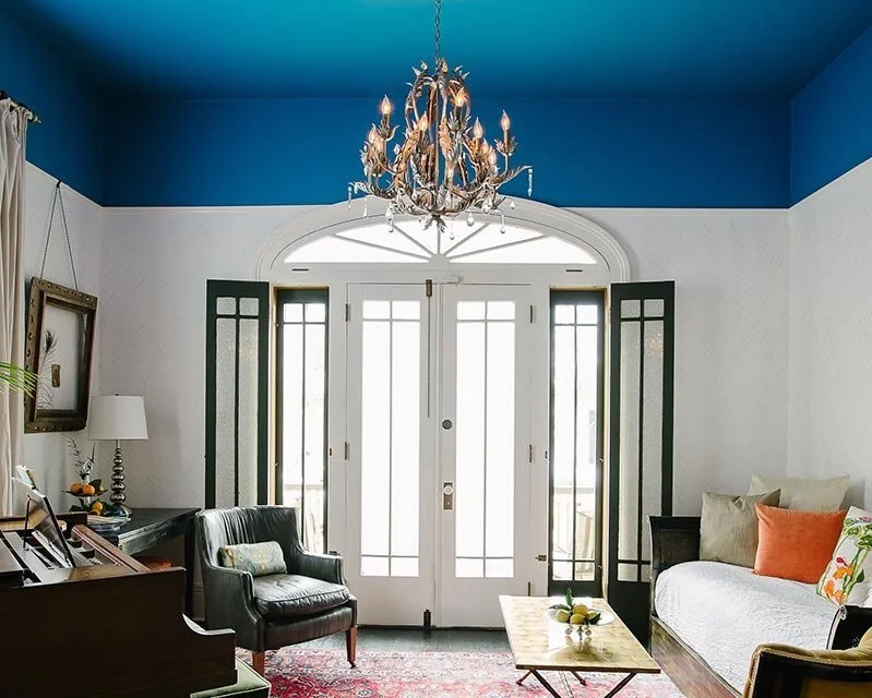 How to Decorate a Bedroom with High Ceilings Transforming Vertical Space into a Stylish Sanctuary