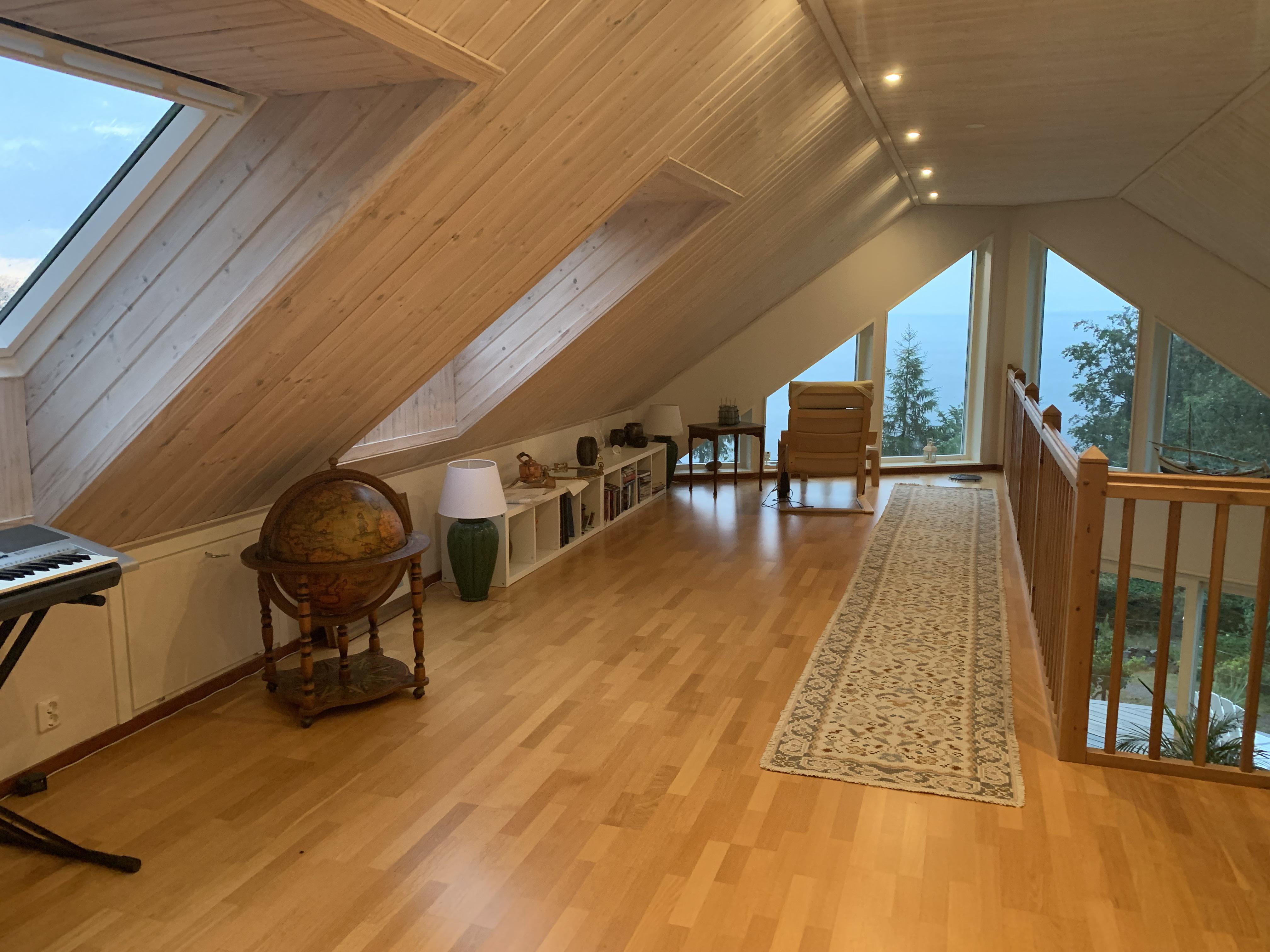 how to decorate low ceiling rooms to create an illusion of space and style 6927256cbace3.jpg