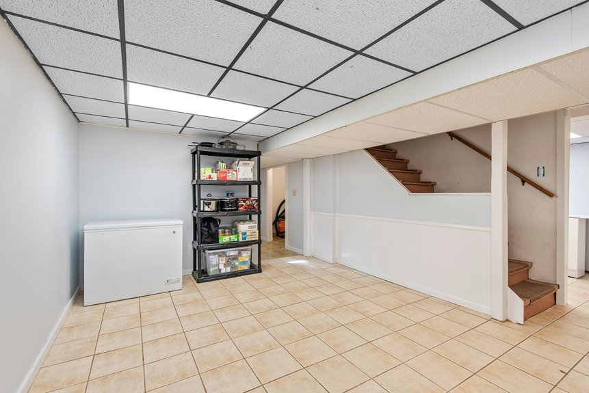 cutting ceiling tiles precisely